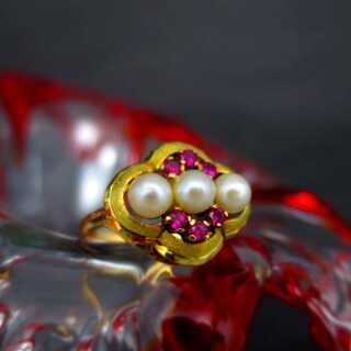 Unusual gold ring with pearls and rubies