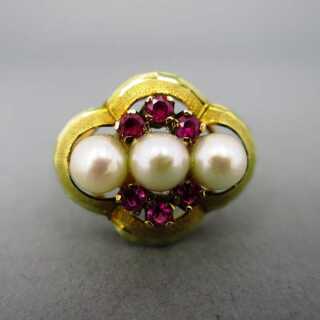 Unusual gold ring with pearls and rubies