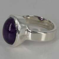 Magnificent band ring in silver with amethyst
