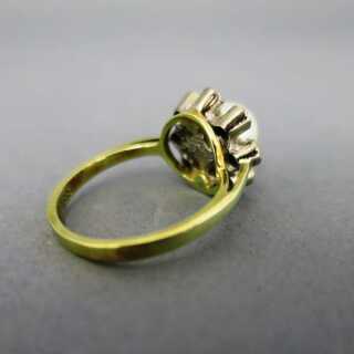Ladies ring with diamonds and a white pearl in 585/- yellow gold