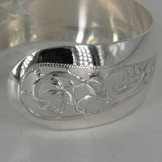 Elegant openwork bangle in silver from the 1950s