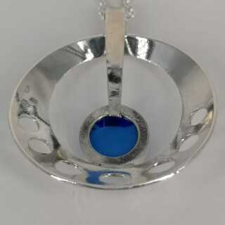 Bauhaus pendant in silver and lapis lazuli