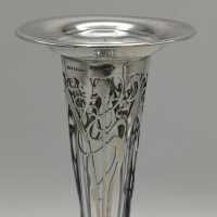 Durchbrochene Jugendstil Vase in Silber mit Glaseinsatz