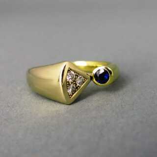 Massive vintage abstract ladys ring in gold with blue sapphire and diamonds