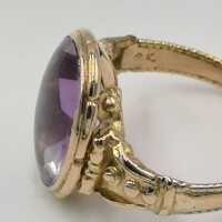 Prächtiger Biedermeier Ring in Gold mit einem Amethyst