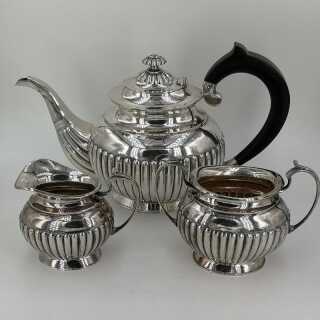 Antikes Tafelsilber - Annodazumal Antikschmuck: 3-teiliges Tee Service in Silber kaufen