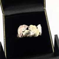 Vintage dreifarbiger Ring in Gold mit Eichenlaub Motiv