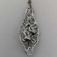 Zauberhafter Blüten Anhänger in Silber mit Perlen und Granatsteinen