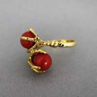 Gold claw ring with coral beads