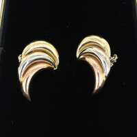 Magnificent ear studs in tricolour gold from the 1970s