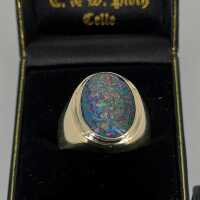 Echter Australischer Boulder Opal Herrenring in Gold