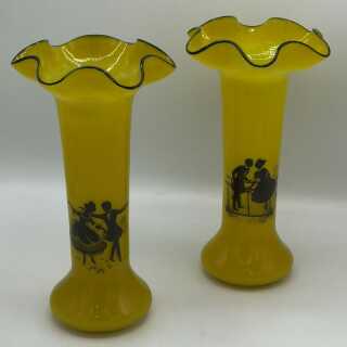 Antikes Glas - Annodazumal Antikschmuck: Paar Art Deco Trompetenvasen in Tangoglas kaufen 