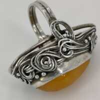 Vintage Ladies Ring in Silver with a Natural Butterscotch Amber
