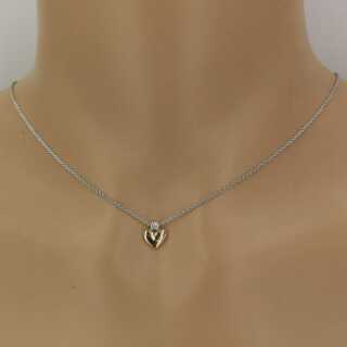 Antikschmuck für Damen - Annodazumal Antikschmuck: Vintage Herzkette in mehrfarbigen Gold mit einem Diamanten kaufen