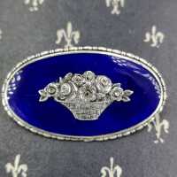 Elegant Art Nouveau Brooch in Silver and Enamel