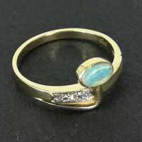 Vintage Opal Ring in 585/- Gold with Diamonds