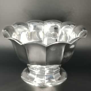 Antikes Silber - Annodazumal Antikschmuck: Antike Sahne- oder Obstschale aus 800er Silber mit glockenförmigem Design und aufgewölbtem Fuß, Wilhelm Binder, Schwäbisch Gmünd, um 1930