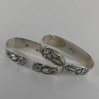 Charming pair of Art Deco napkin rings in silver 