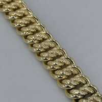 Charming gold vintage ladies bracelet in braided look