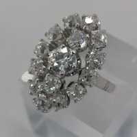 Antique marquise ladies ring in white gold and sparkling diamonds