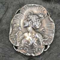 Antikschmuck - Annodazumal Antikschmuck: Jugendstilbrosche aus Silber mit hübschem Design kaufen