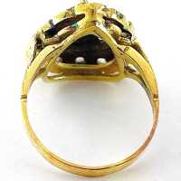 Art Nouveau ladies ring in gold and silver with an emerald and diamonds