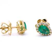 Exceptional vintage ear studs in yellow gold with emeralds and diamonds