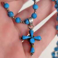 Antike Halskette aus kornblumenblauen Türkisperlen...