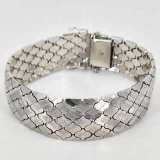 Antikschmuck - Annodazumal Antikschmuck: Vintage Damenarmband aus 835er Silber im Teppichmuster Design kaufen