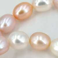 Elegant pearl necklace with freshwater pearls in white, pink and lavender