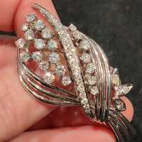 Mid-century bouquet of flowers brooch in 750 white gold and 42 diamonds