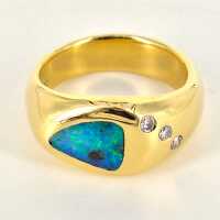 Hand-finished 750 gold band ring with a boulder opal and diamonds