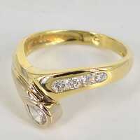 Elegant vintage ladies ring in 585 yellow gold with sparkling diamonds