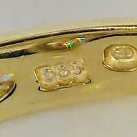 Elegant vintage ladies ring in 585 yellow gold with sparkling diamonds