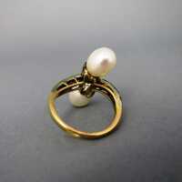 Bypass gold ring with diamonds and pearls