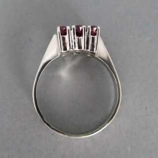 Mid century ladies ring in white gold with 9 beautiful rubies