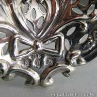 Reich verzierte viktorianische Konfektschälchen in Silber