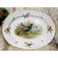 Oval porcelain plate from Meissen with poultry decoration