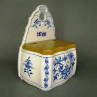 Porcelain flour container blue onion Meissen
