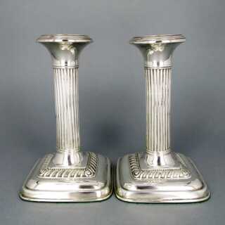 Säulenförmige Leuchter in Sterling Silber