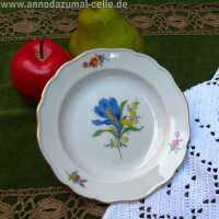 Porcelain plate Meissen crocus flower