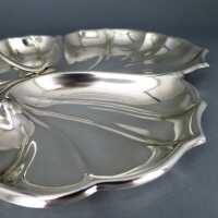 Antique leaf-shaped cabaret bowl in sterling silver