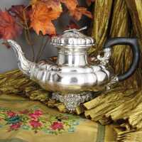 Antike Biedermeier Teekanne in Silber aus Berlin um 1840