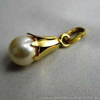 Gold 750 Ketten Anhänger mit schöner Perle in blütenförmiger Fassung