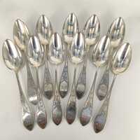 „Elegante Tafelkunst“ –...