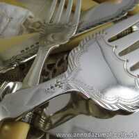 Fish cutlery set in silver and bone from England