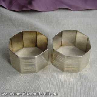 Pair of octagonal silver napkin rings