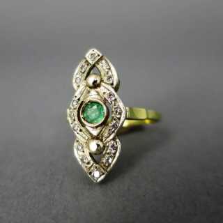 Prächtiger Damen Art Deco Ring in Gold mit Smaragd und Diamantrosen