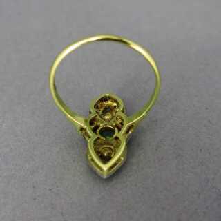 Prächtiger Damen Art Deco Ring in Gold mit Smaragd und Diamantrosen