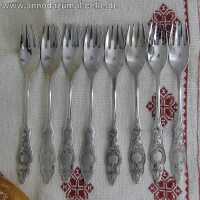 Elegant cutlery set with frieze pattern in 800 silver